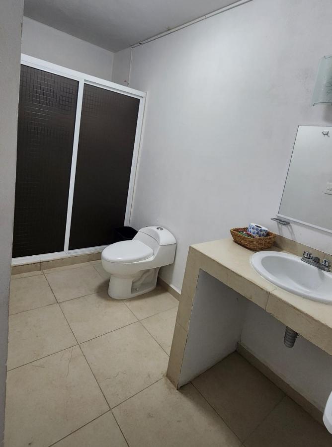 Estudios Navarro Cancún Exteriör bild