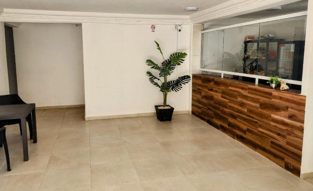 Estudios Navarro Cancún Exteriör bild